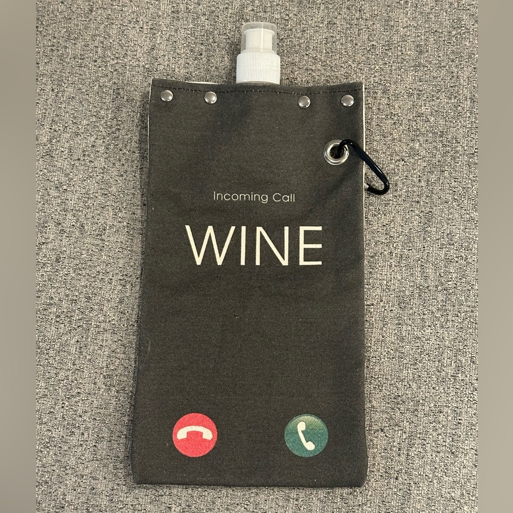 Tote+able Wine/Beverage Canvas Canteen Flask Portable NWOT Holds 750ml